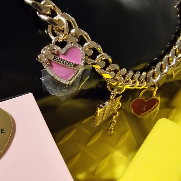 Juicy Couture Exclusive Liquorice Love Comes Softly Shoulder Bag! - Picture 9 of 9